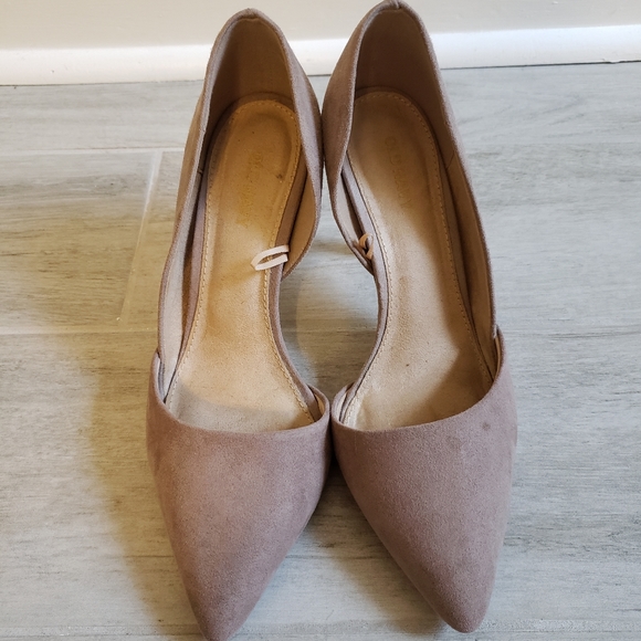 Old Navy Shoes - Old Navy Mauve Suede Heels, Size 7